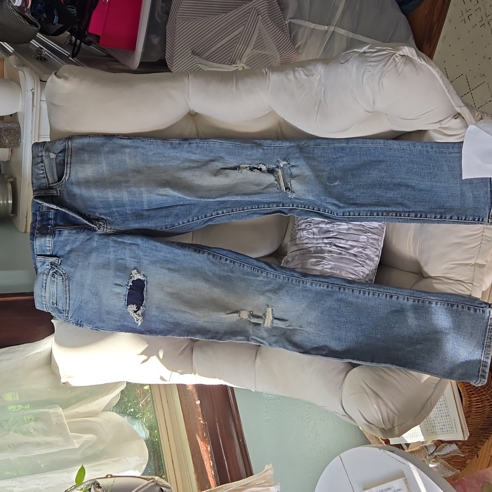 Mens 29/32 Aeropastale distressed jeans. Very good condition, no stains.